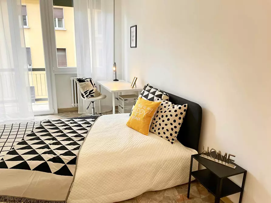 Immagine 5 di Camera in affitto  in Via Quintino Sella a Firenze