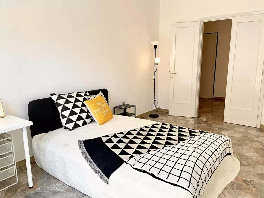 Immagine 3 di Camera in affitto  in Via Quintino Sella a Firenze