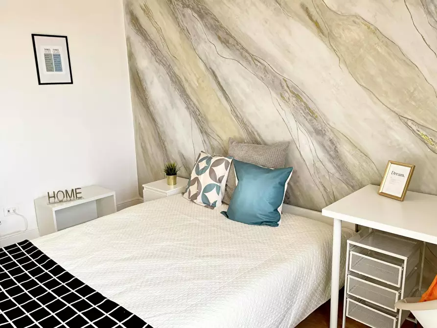 Immagine 5 di Camera in affitto  in Via Piero Puccioni a Firenze