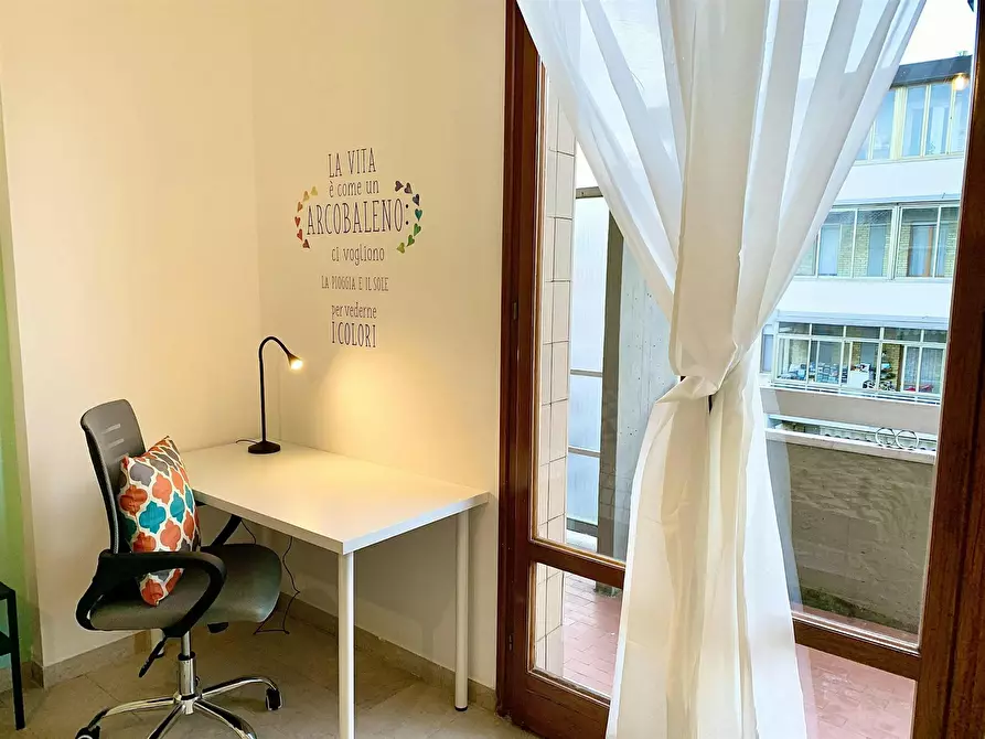 Immagine 7 di Camera in affitto  in Viale Francesco Redi a Firenze