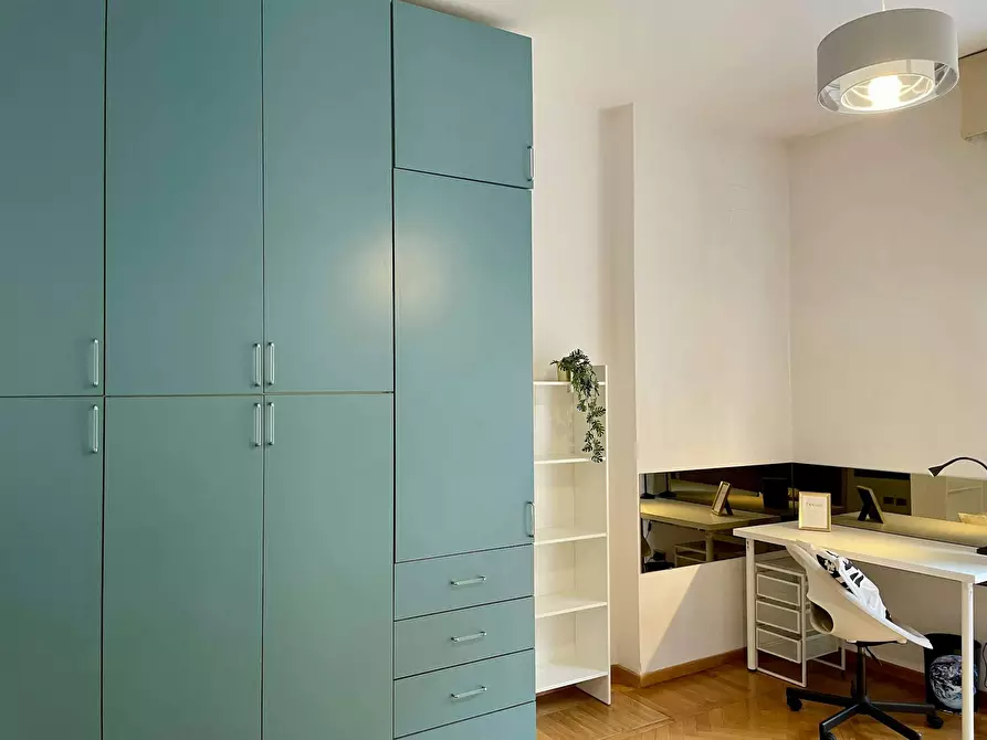 Immagine 4 di Camera in affitto  in Via Gustavo Modena a Firenze