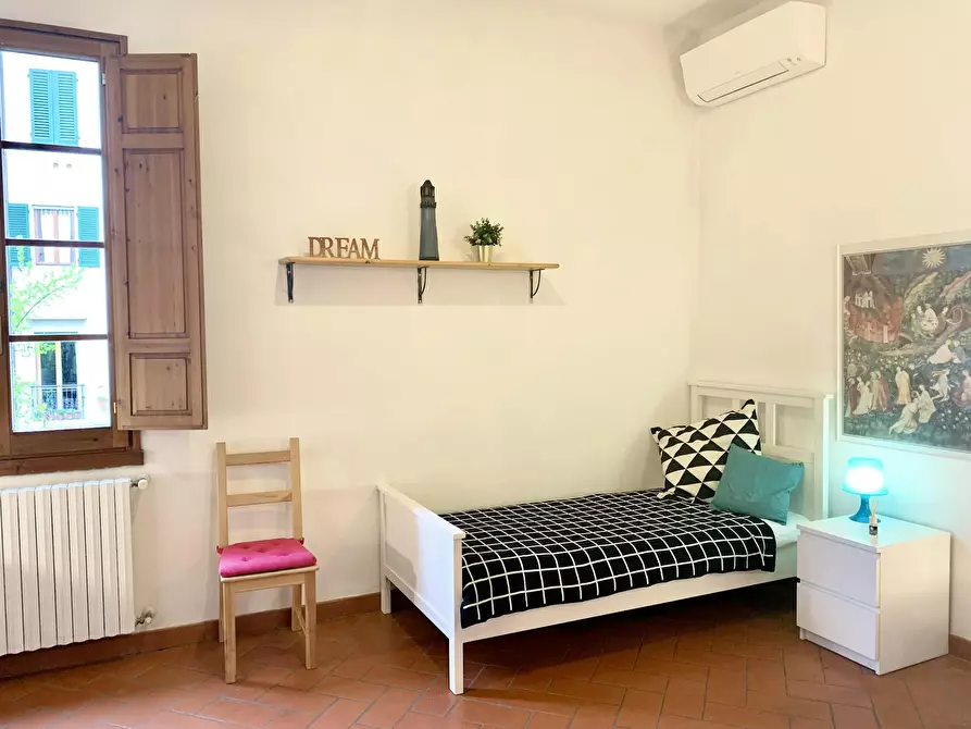 Immagine 1 di Camera in affitto  in Via Sant'Antonino a Firenze