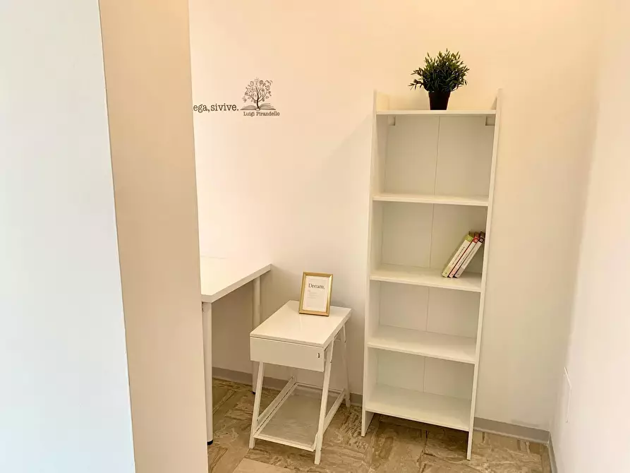 Immagine 4 di Camera in affitto  in Viale Francesco Redi a Firenze