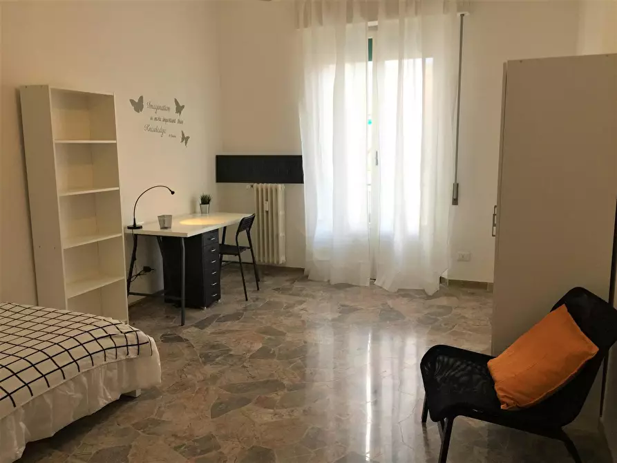 Immagine 1 di Camera in affitto  in Via Quintino Sella a Firenze