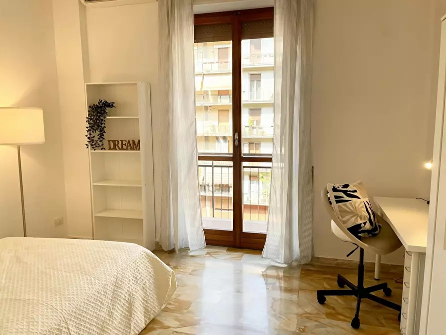 Immagine 1 di Camera in affitto  in Via Caduti di Cefalonia a Firenze