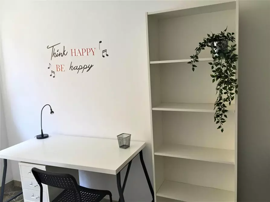 Immagine 2 di Camera in affitto  in Via Quintino Sella a Firenze