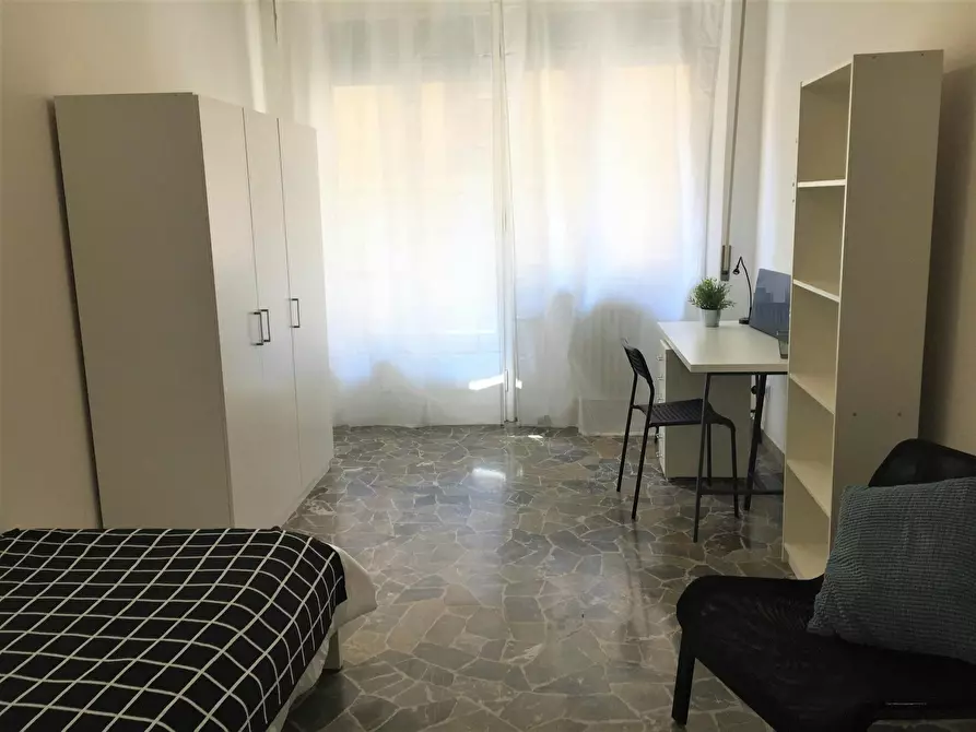 Immagine 1 di Camera in affitto  in Via Quintino Sella a Firenze