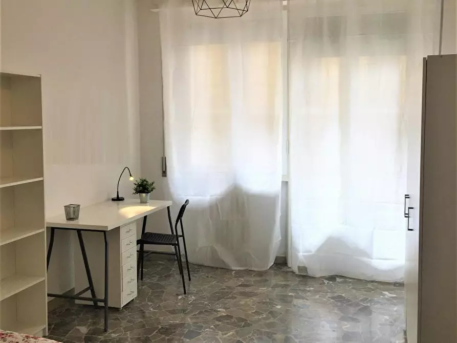 Immagine 1 di Camera in affitto  in Via Quintino Sella a Firenze