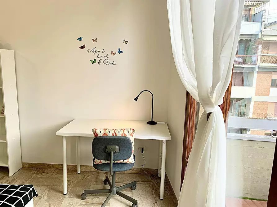 Immagine 6 di Camera in affitto  in Viale Francesco Redi a Firenze