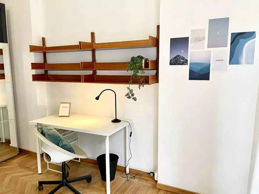 Immagine 3 di Camera in affitto  in Via Gustavo Modena a Firenze