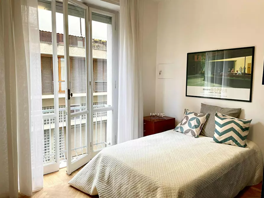 Immagine 1 di Camera in affitto  in Via Gustavo Modena a Firenze