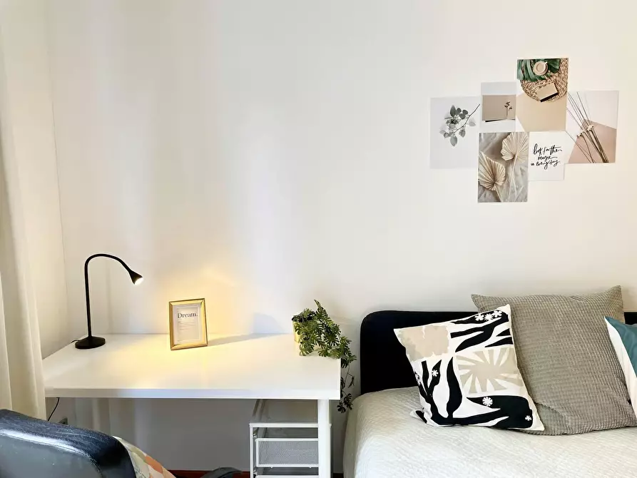 Immagine 5 di Camera in affitto  in Via Gustavo Modena a Firenze