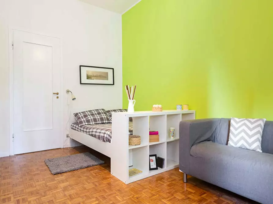 Immagine 3 di Camera in affitto  in Via dei Salici a Buccinasco