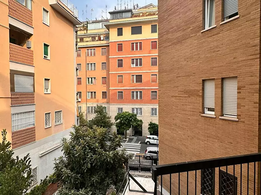 Immagine 9 di Camera in affitto  in Via Clisio a Roma