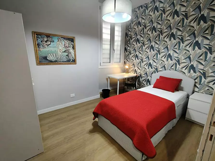 Immagine 1 di Camera in affitto  in Viale Antonio Gramsci a Firenze