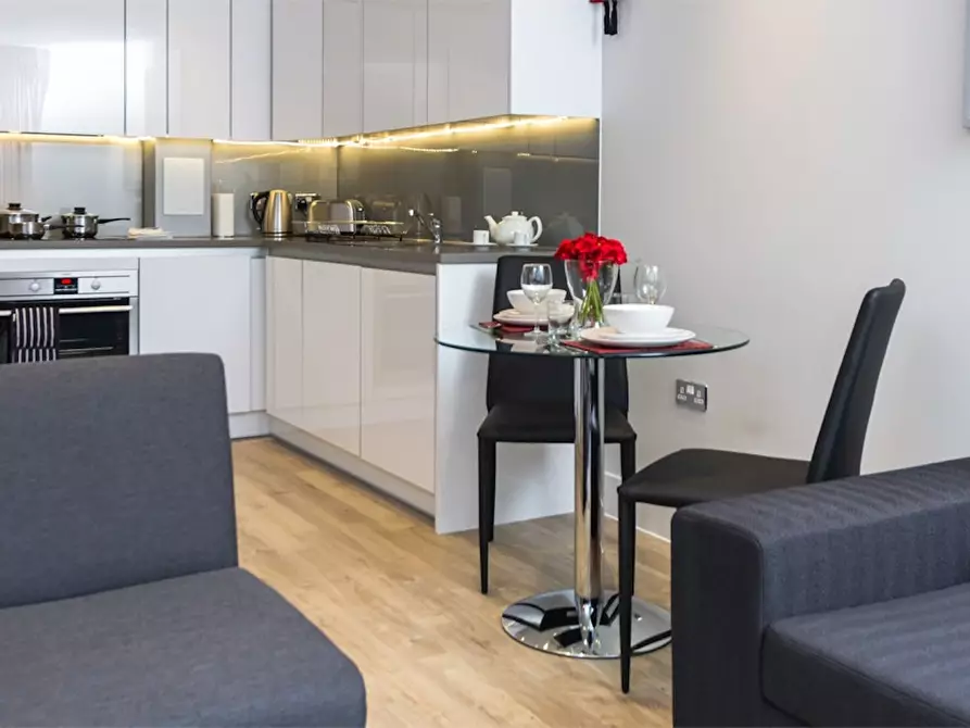 Immagine 8 di Appartamento in affitto  in Uxbridge Road a Ealing