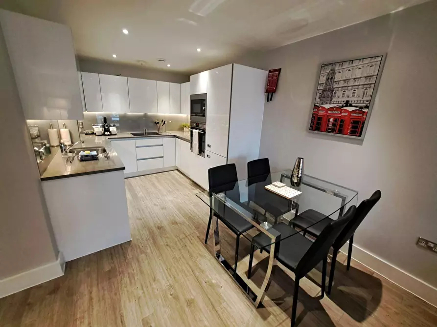 Immagine 5 di Appartamento in affitto  in Uxbridge Road a Ealing