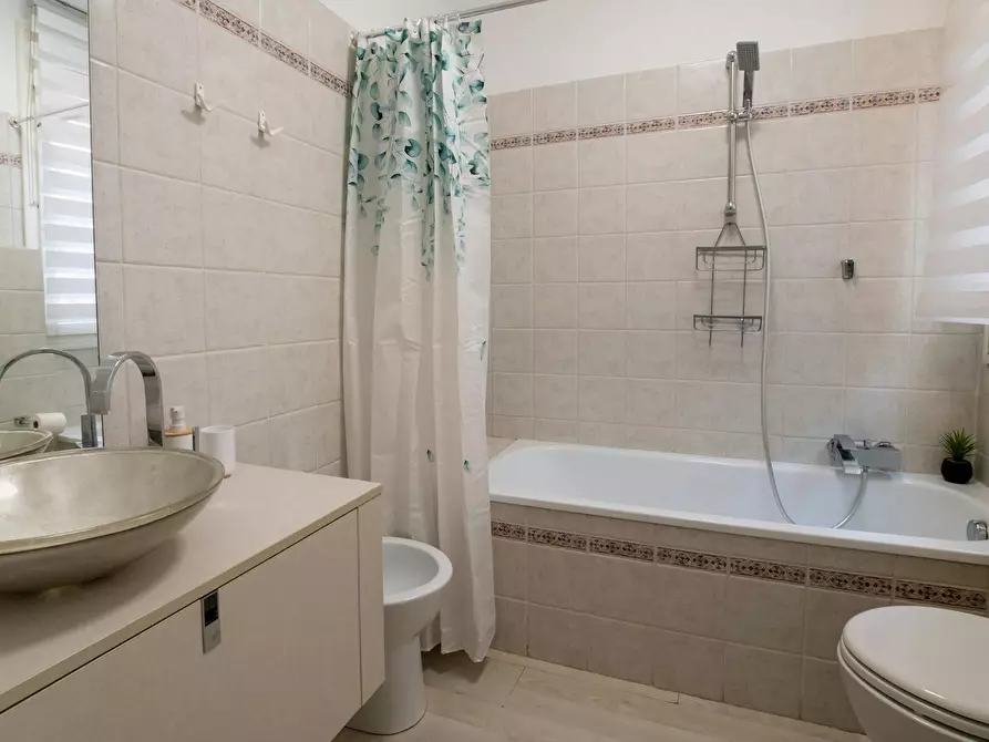 Immagine 10 di Appartamento in affitto  in Via Emilia Ponente a Bologna