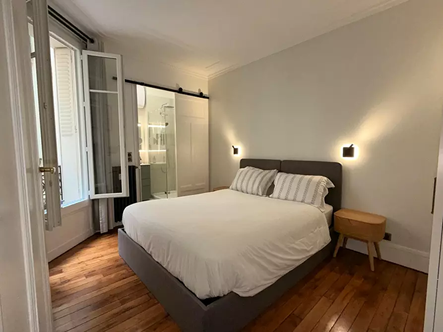 Immagine 4 di Appartamento in affitto  in Rue Saint-Didier a Paris 16