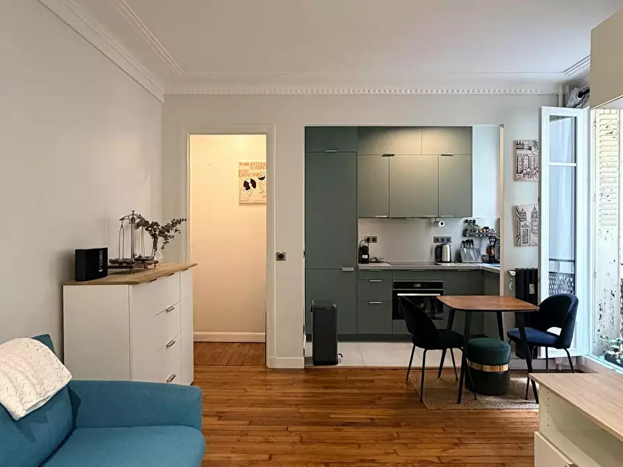 Immagine 8 di Appartamento in affitto  in Rue Saint-Didier a Paris 16
