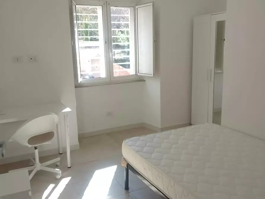 Immagine 2 di Camera in affitto  in Via Benadir a Roma