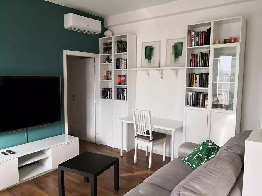 Immagine 1 di Appartamento in affitto  in Via Romualdo Bonfadini a Milano