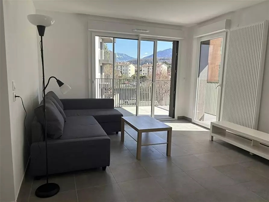 Immagine 3 di Appartamento in affitto  in Avenue Jules Ferry a Marin