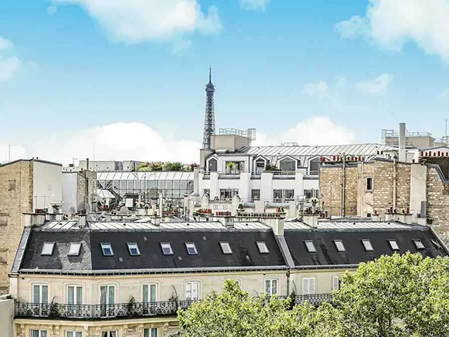 Immagine 7 di Appartamento in affitto  in Rue de Monceau a Paris 08