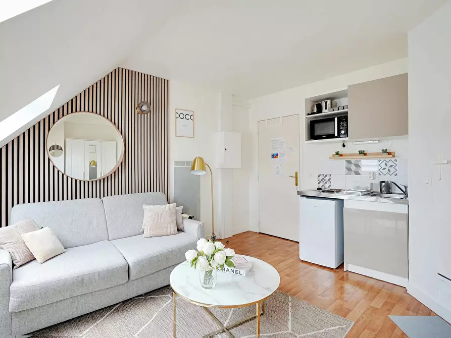 Immagine 8 di Appartamento in affitto  in Rue de Monceau a Paris 08