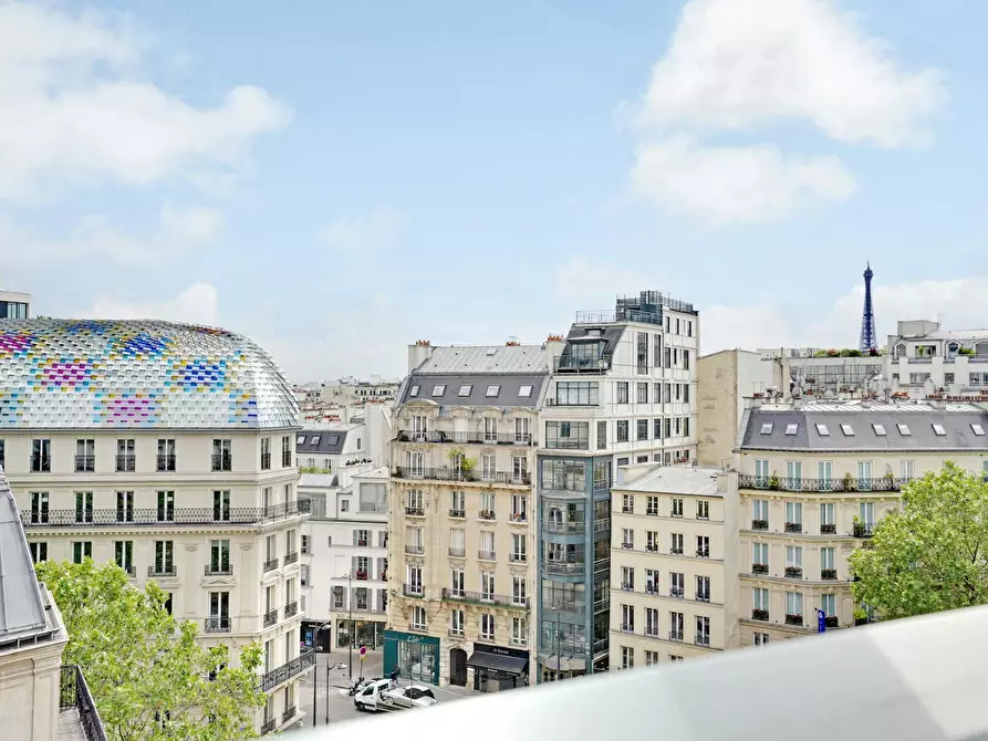 Immagine 6 di Appartamento in affitto  in Rue de Monceau a Paris 08