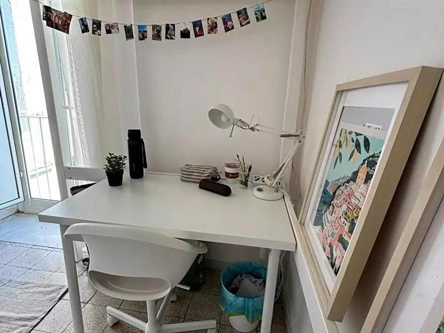 Immagine 3 di Camera in affitto  in Via dei Tribunali a Napoli