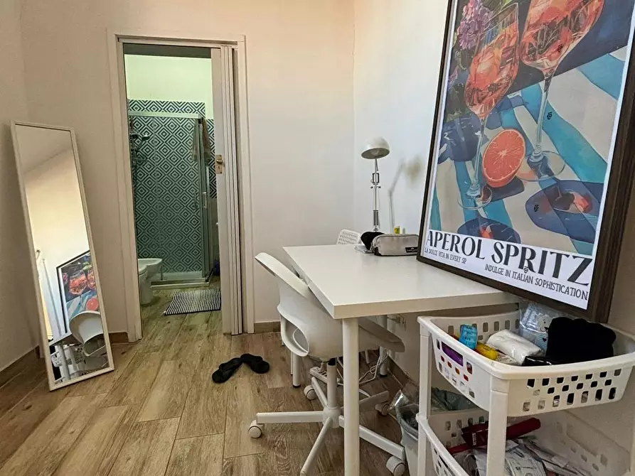 Immagine 5 di Camera in affitto  in Via dei Tribunali a Napoli