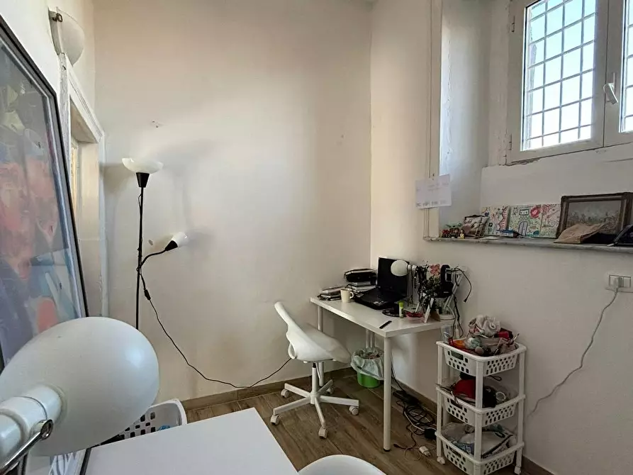 Immagine 4 di Camera in affitto  in Via dei Tribunali a Napoli