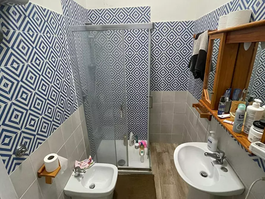 Immagine 7 di Camera in affitto  in Via dei Tribunali a Napoli