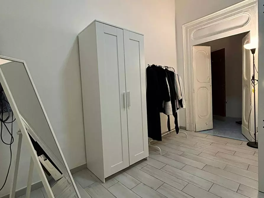 Immagine 6 di Camera in affitto  in Via dei Tribunali a Napoli