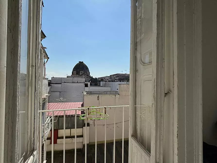 Immagine 9 di Camera in affitto  in Via dei Tribunali a Napoli