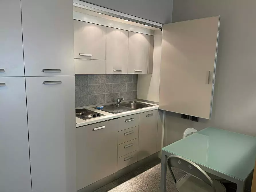 Immagine 6 di Appartamento in affitto  in Via Madama Cristina a Torino