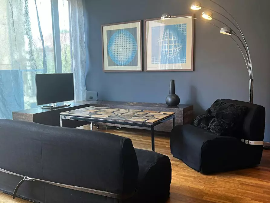 Immagine 3 di Appartamento in affitto  in Linienstraße a Berlin