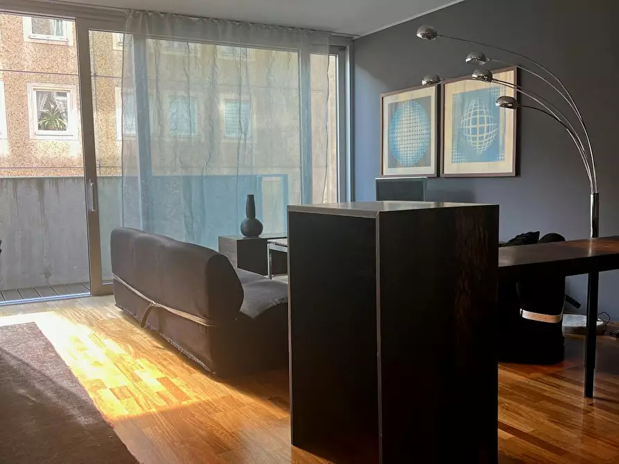 Immagine 2 di Appartamento in affitto  in Linienstraße a Berlin