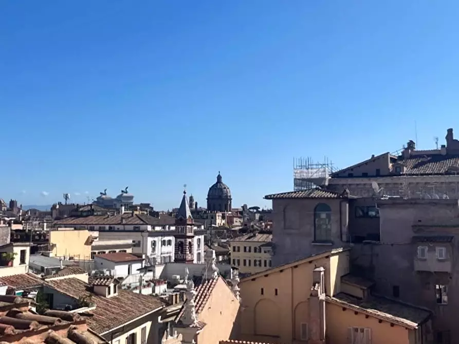 Immagine 8 di Appartamento in affitto  in Piazza di Santa Caterina della Rota a Roma