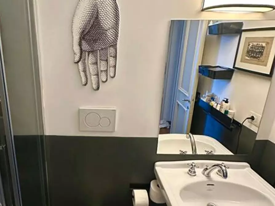 Immagine 9 di Appartamento in affitto  in Piazza di Santa Caterina della Rota a Roma