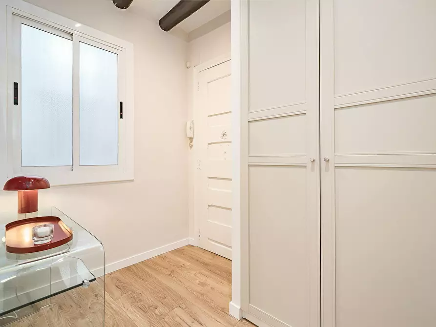 Immagine 6 di Appartamento in affitto  in Carrer de Sant Pere Mitjà a Barcelona