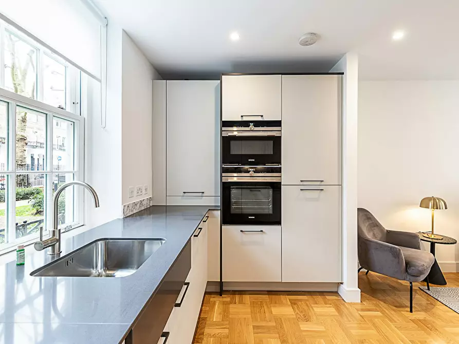 Immagine 2 di Appartamento in affitto  in Lisgar Terrace a Hammersmith