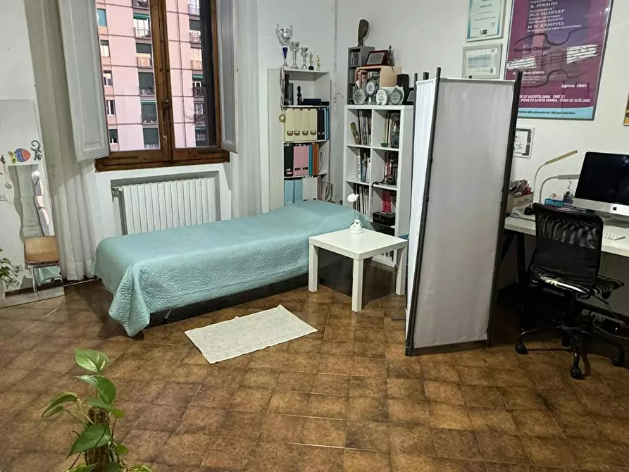 Immagine 3 di Camera in affitto  in Via Francesco Caracciolo a Firenze