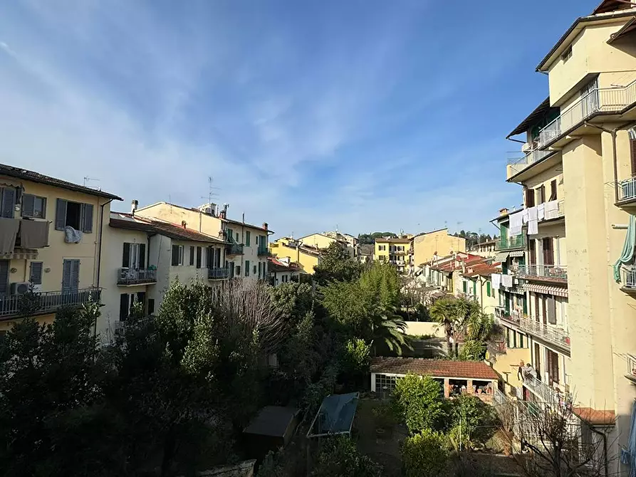 Immagine 9 di Camera in affitto  in Via Francesco Caracciolo a Firenze