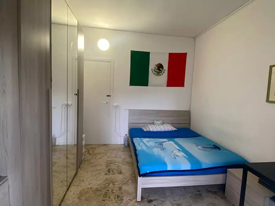 Immagine 2 di Camera in affitto  in Via Privata Renzo e Lucia a Milano