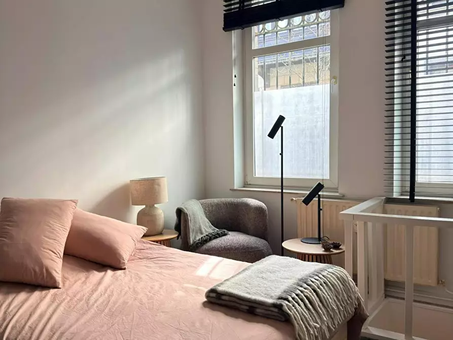 Immagine 4 di Appartamento in affitto  in Rue Souveraine a Ixelles