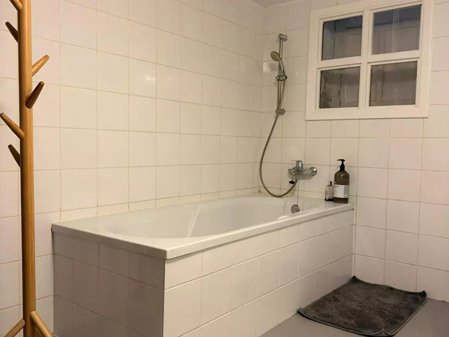 Immagine 10 di Appartamento in affitto  in Rue Souveraine a Ixelles