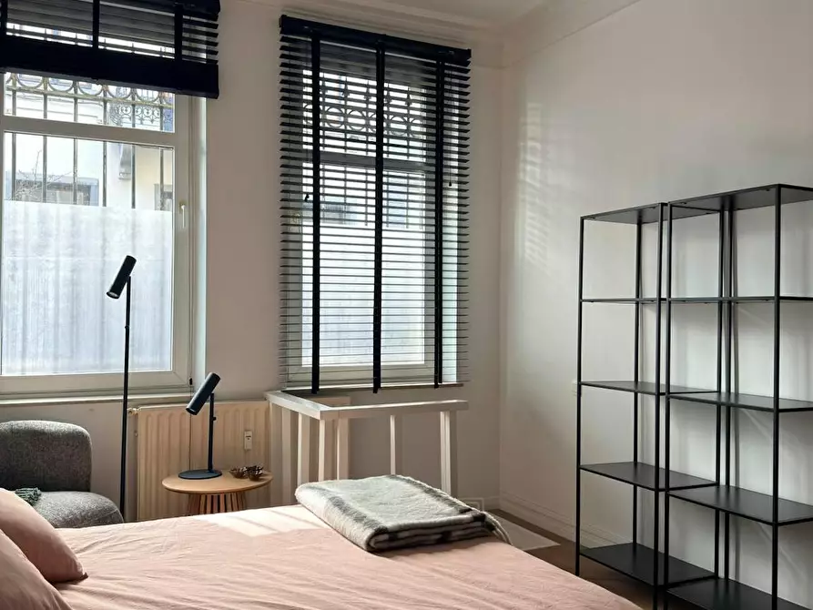 Immagine 2 di Appartamento in affitto  in Rue Souveraine a Ixelles
