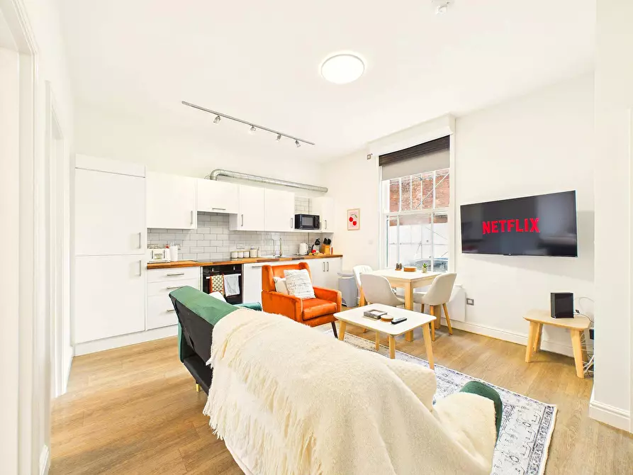 Immagine 3 di Appartamento in affitto  in Forest Road East a 